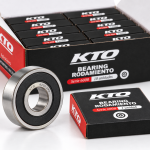 Rodamiento Serie 6000 KTO junto a sus empaques
